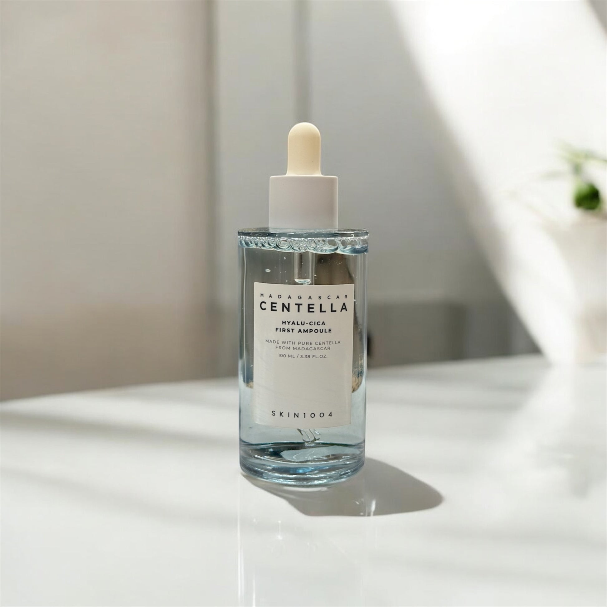 Ampolla Madagascar Centella Hyalu Cica First Ampoule (SKIN1004) 100 ml