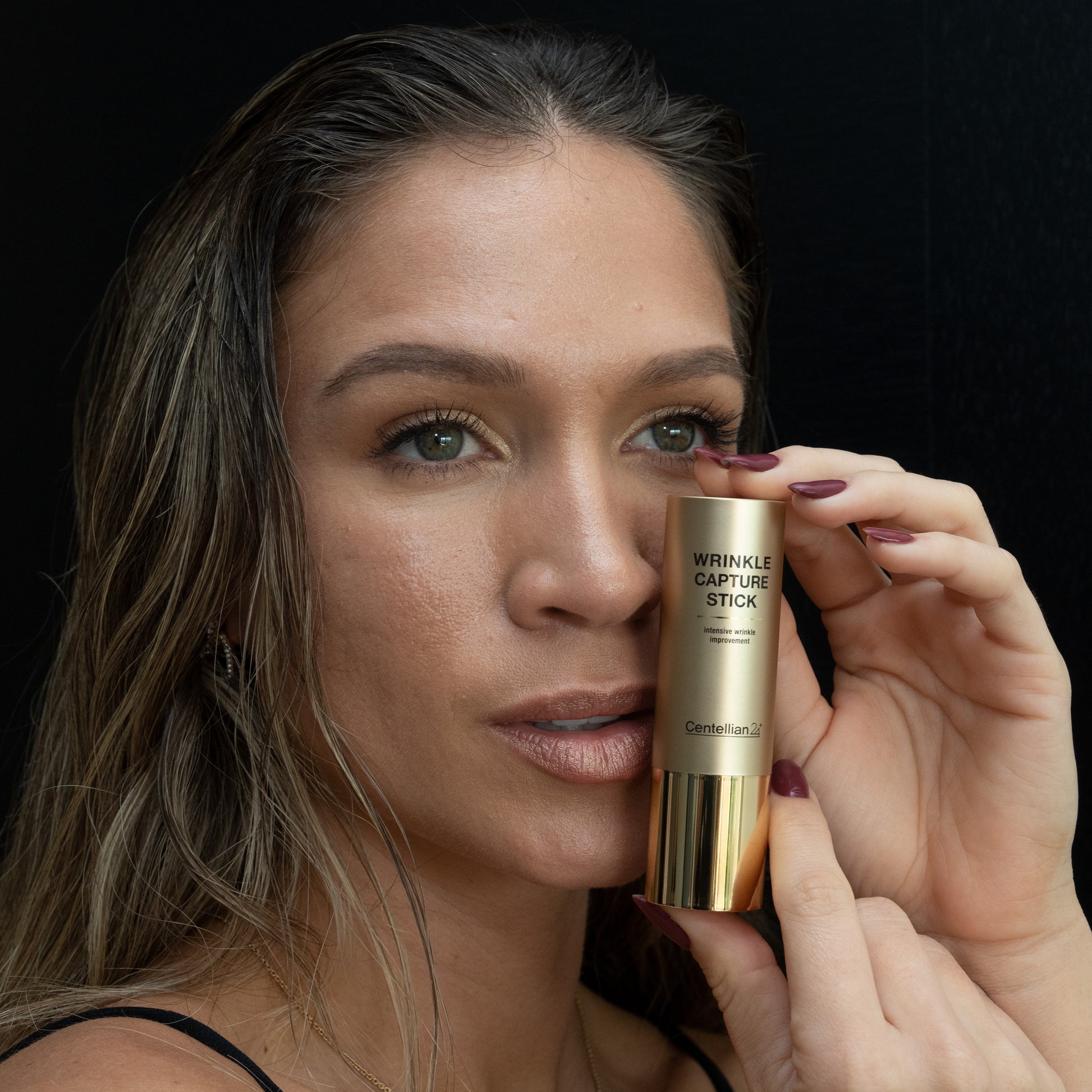 Barra antiedad "Madeca Wrinkle Capture Stick 10g" - Centellian 24+